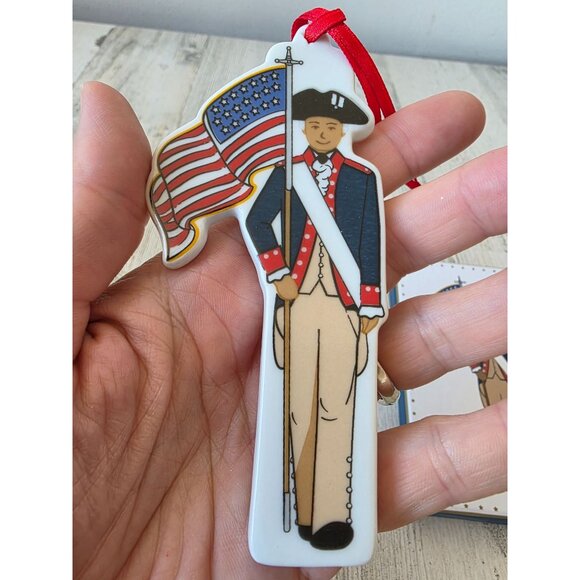 White House flag bearer porcelain ornament RARE Old guard Fife drum corps Xmas t - Picture 7 of 7
